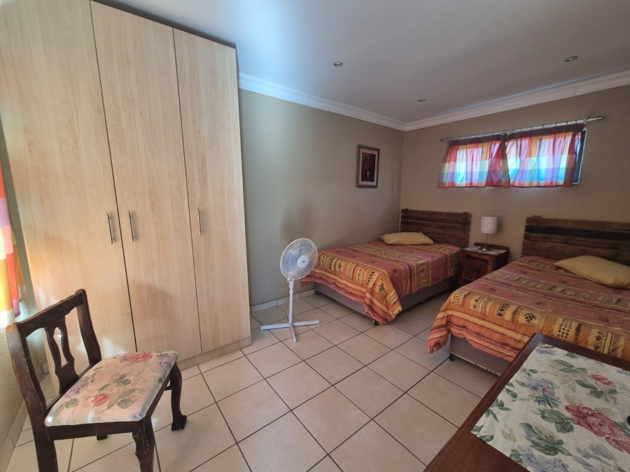 5 Bedroom Property for Sale in Oranjeville Free State